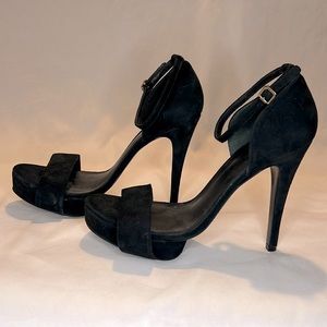 New Tory Burch Suede Platform Heel - Size 11